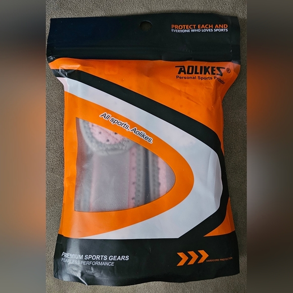 NEW Patellar Tendon Support Strap Adjustable Support Knee Brace - Picture 3 of 10